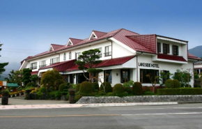 Гостиница Kawaguchiko Lakeside Hotel  Фунацу